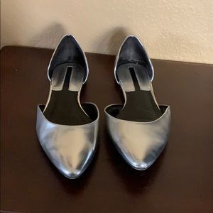 Zara silver flats USED sz 39